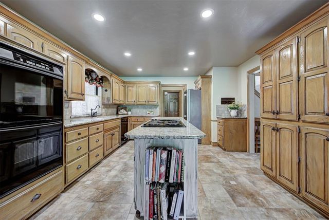 1504 Turtlecreek Road, Edmond, OK 73013