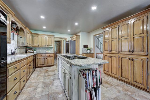 1504 Turtlecreek Road, Edmond, OK 73013