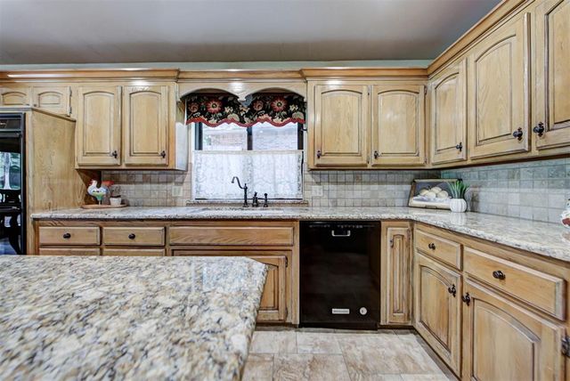 1504 Turtlecreek Road, Edmond, OK 73013