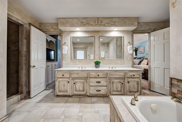 1504 Turtlecreek Road, Edmond, OK 73013