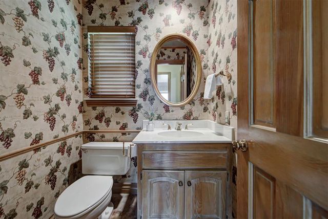 1504 Turtlecreek Road, Edmond, OK 73013