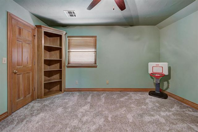 1504 Turtlecreek Road, Edmond, OK 73013