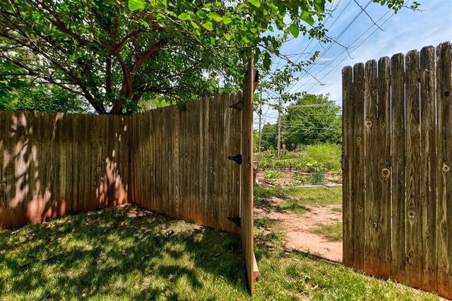 1504 Turtlecreek Road, Edmond, OK 73013