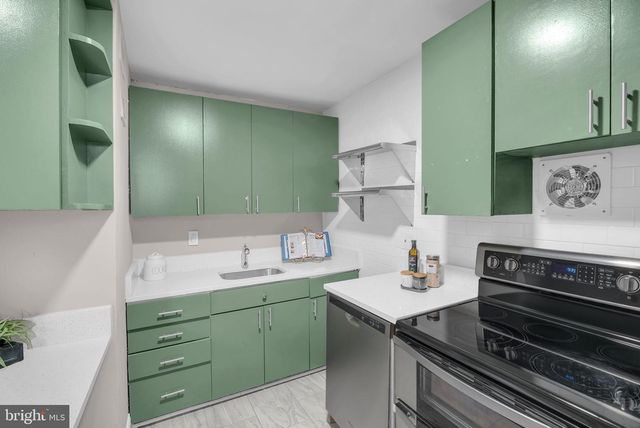 6604 CAVALIER DR, Alexandria, VA 22307