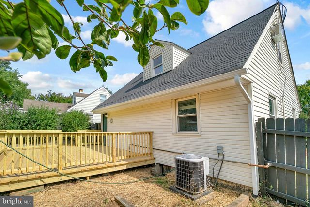 6604 CAVALIER DR, Alexandria, VA 22307