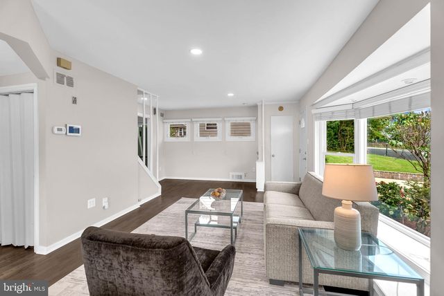 6604 CAVALIER DR, Alexandria, VA 22307