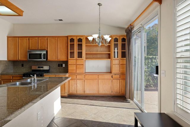 10242 Creek Trail Cir, Stockton, CA 95209