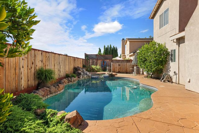 10242 Creek Trail Cir, Stockton, CA 95209