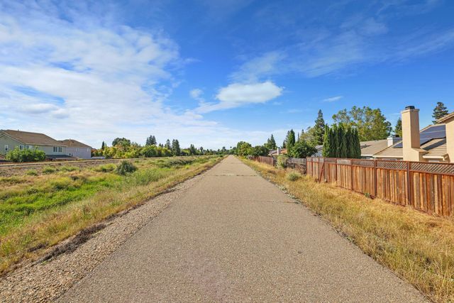 10242 Creek Trail Cir, Stockton, CA 95209