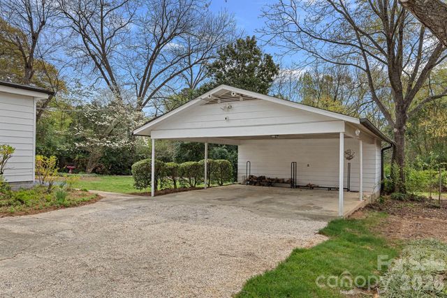 421 Gaston Avenue, Belmont, NC 28012