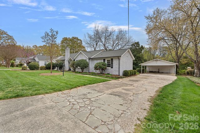 421 Gaston Avenue, Belmont, NC 28012