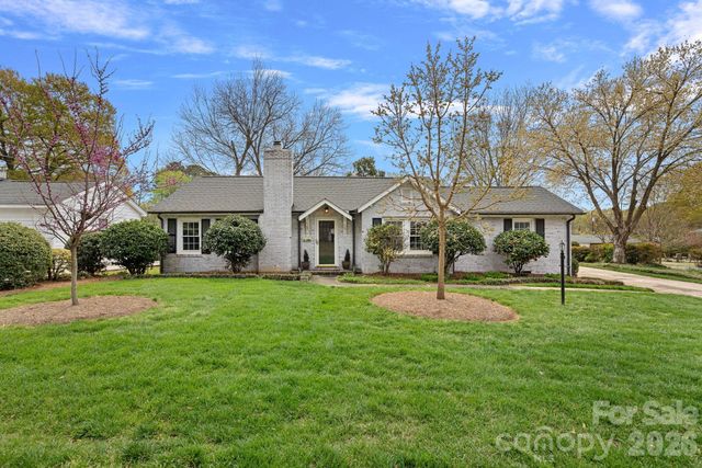 421 Gaston Avenue, Belmont, NC 28012