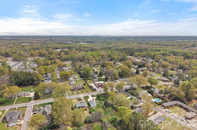 421 Gaston Avenue, Belmont, NC 28012