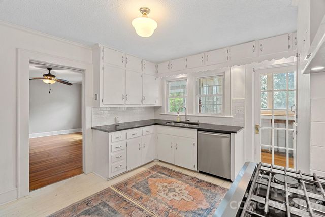 421 Gaston Avenue, Belmont, NC 28012