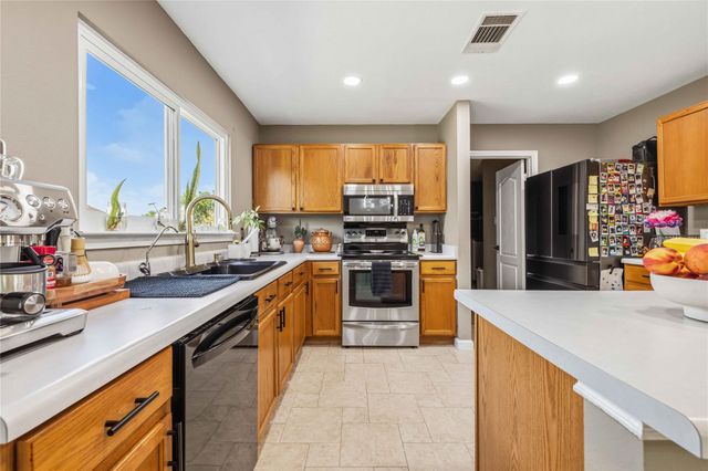 3263 Elizabeth Anne LN, Round Rock, TX 78664