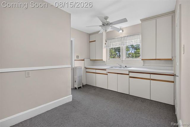 9235 Hubert Avenue, Allen Park, MI 48101