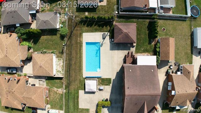 9235 Hubert Avenue, Allen Park, MI 48101