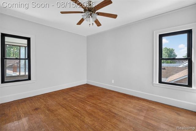 9235 Hubert Avenue, Allen Park, MI 48101