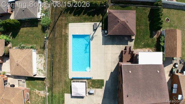 9235 Hubert Avenue, Allen Park, MI 48101