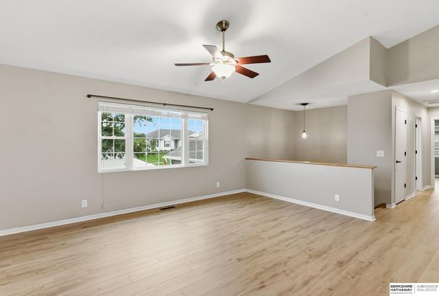 1733 NW Flader Court, Lincoln, NE 68528