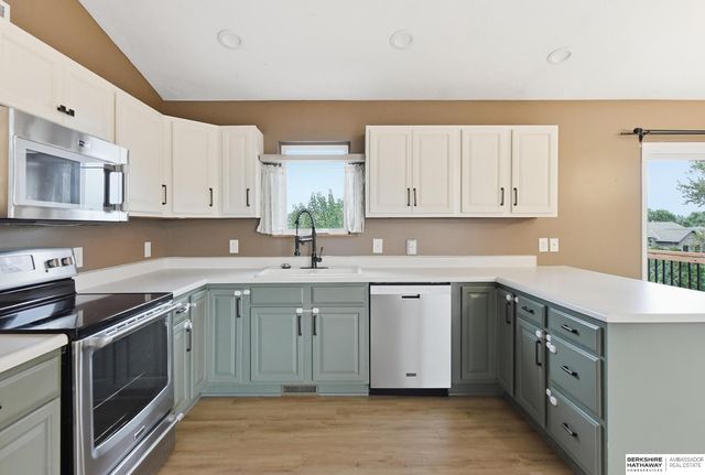 1733 NW Flader Court, Lincoln, NE 68528