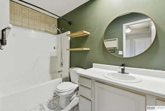 1733 NW Flader Court, Lincoln, NE 68528