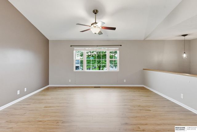 1733 NW Flader Court, Lincoln, NE 68528