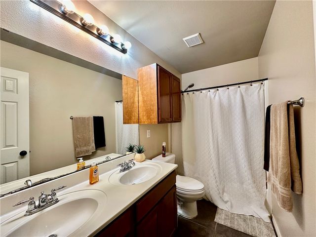 7534 Cannes, Corpus Christi, TX 78414
