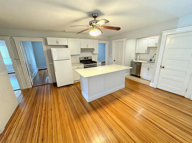 8 Arthur St 1, Salem, MA 01970