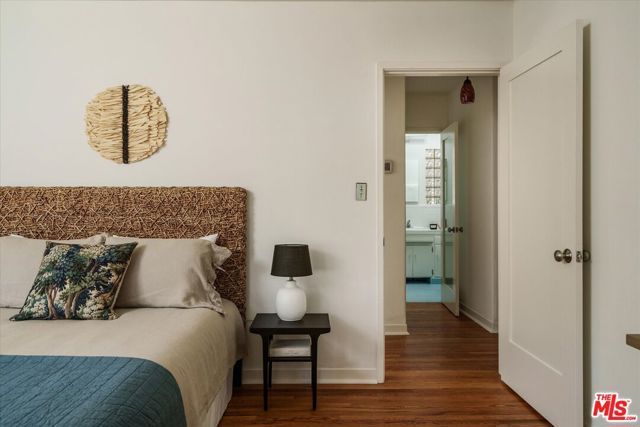 2429 E Glenoaks Boulevard, Glendale, CA 91206