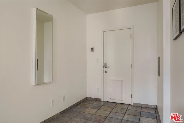 2429 E Glenoaks Boulevard, Glendale, CA 91206