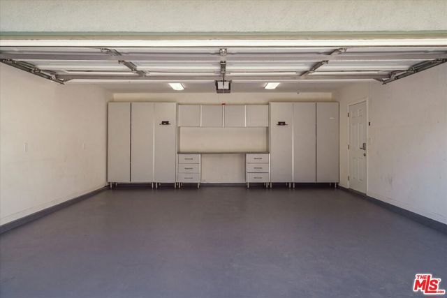 2429 E Glenoaks Boulevard, Glendale, CA 91206