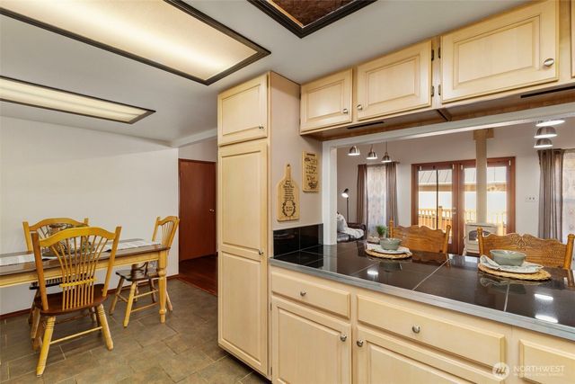 1961 E Mason Lake Drive E, Grapeview, WA 98546