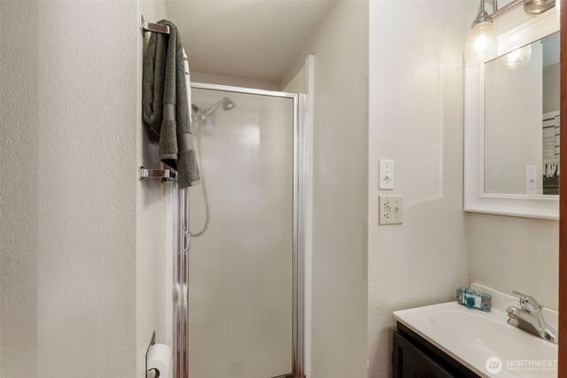 1961 E Mason Lake Drive E, Grapeview, WA 98546