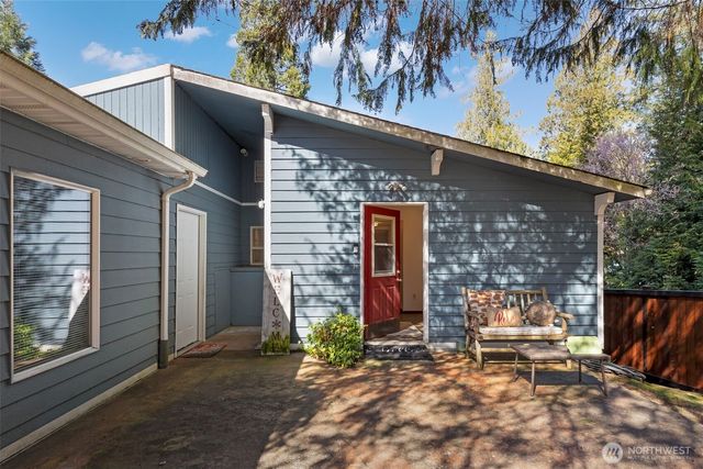 1961 E Mason Lake Drive E, Grapeview, WA 98546