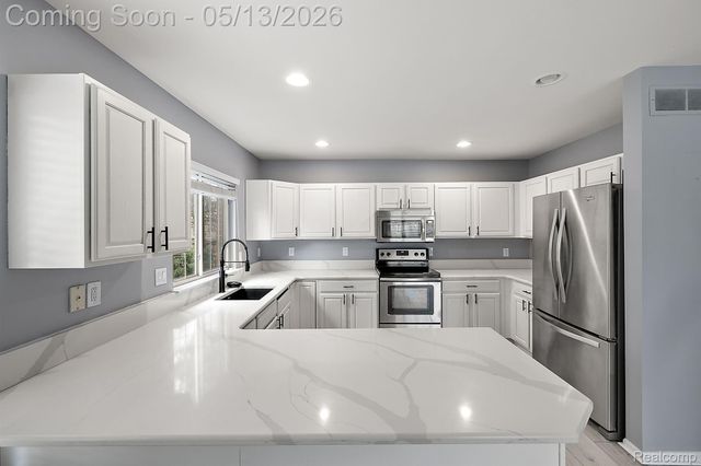 1403 S Main Street, Royal Oak, MI 48067