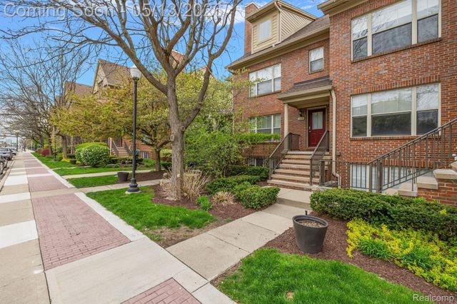 1403 S Main Street, Royal Oak, MI 48067