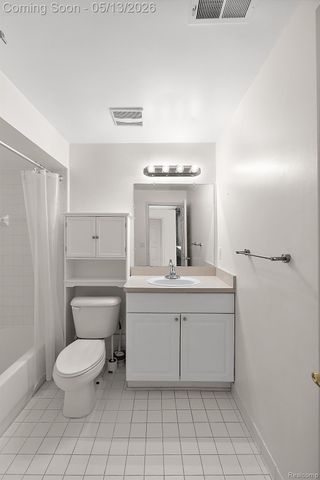 1403 S Main Street, Royal Oak, MI 48067