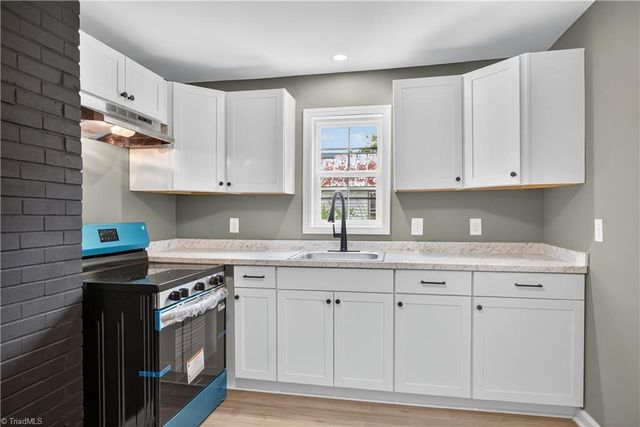 613 Thomas Street, Reidsville, NC 27320