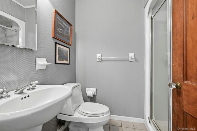 77 Bay Drive E, Huntington, NY 11743