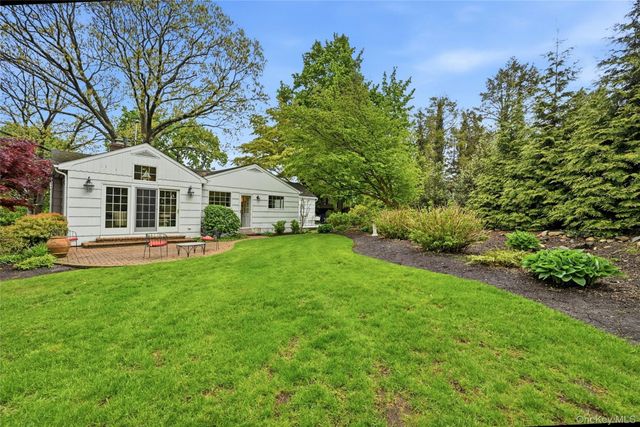 77 Bay Drive E, Huntington, NY 11743