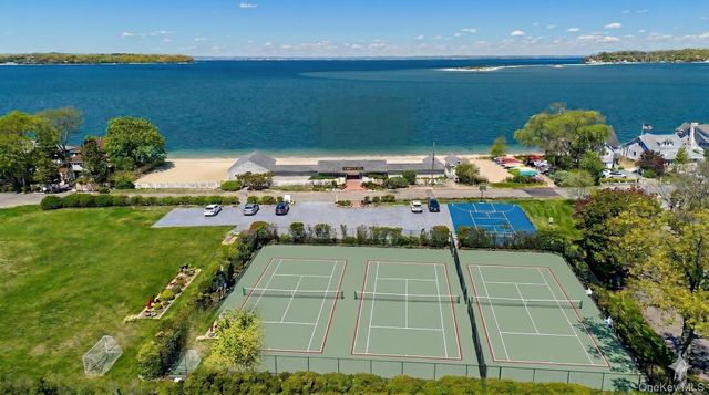 77 Bay Drive E, Huntington, NY 11743