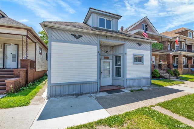 3368 Evaline Street, Hamtramck, MI 48212