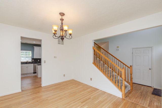 1730 Olde Haley Drive, Centerville, OH 45458