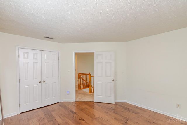 1730 Olde Haley Drive, Centerville, OH 45458