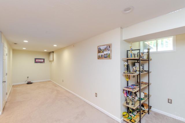 1730 Olde Haley Drive, Centerville, OH 45458