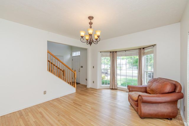 1730 Olde Haley Drive, Centerville, OH 45458