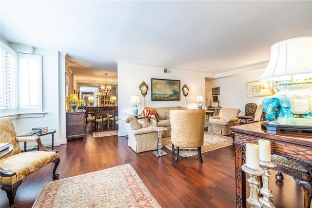 2734 Peachtree NW Road A404, Atlanta, GA 30305