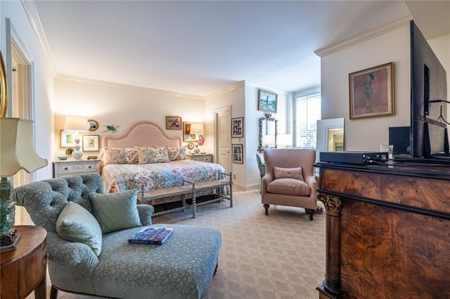 2734 Peachtree NW Road A404, Atlanta, GA 30305