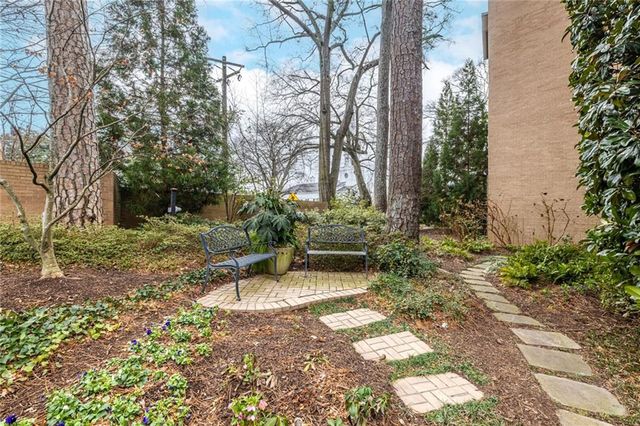 2734 Peachtree NW Road A404, Atlanta, GA 30305